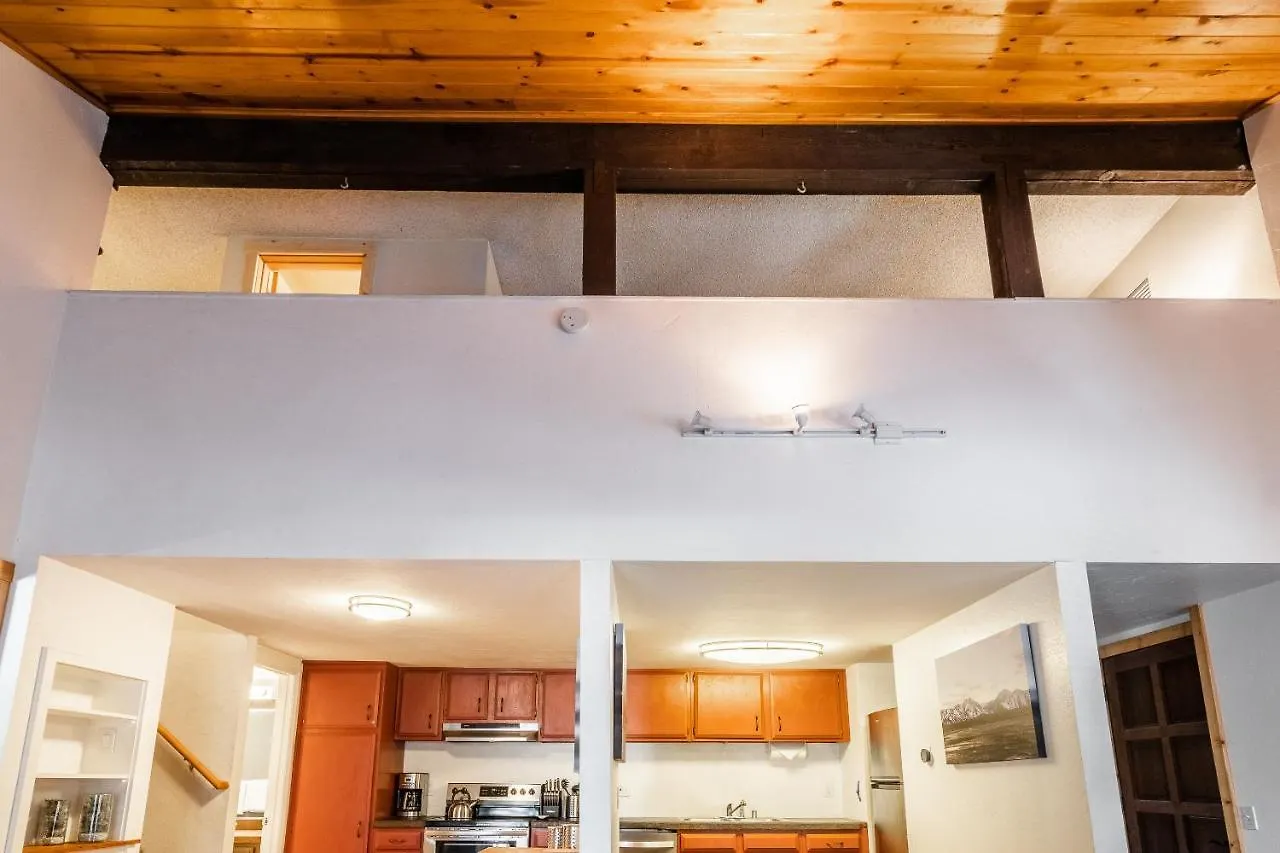 Apartment La Residence IV: Cozy Loft with Shuttle Access Mammoth Lakes United States